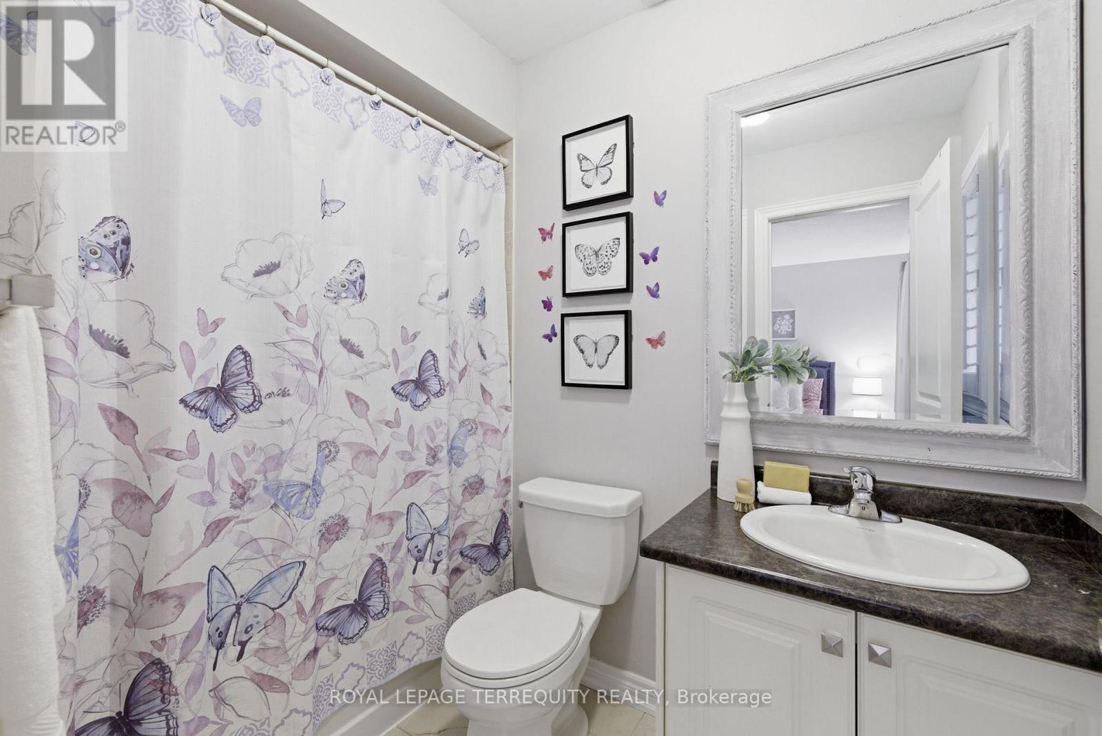 215 RONALD HOOPER AVENUE - 37