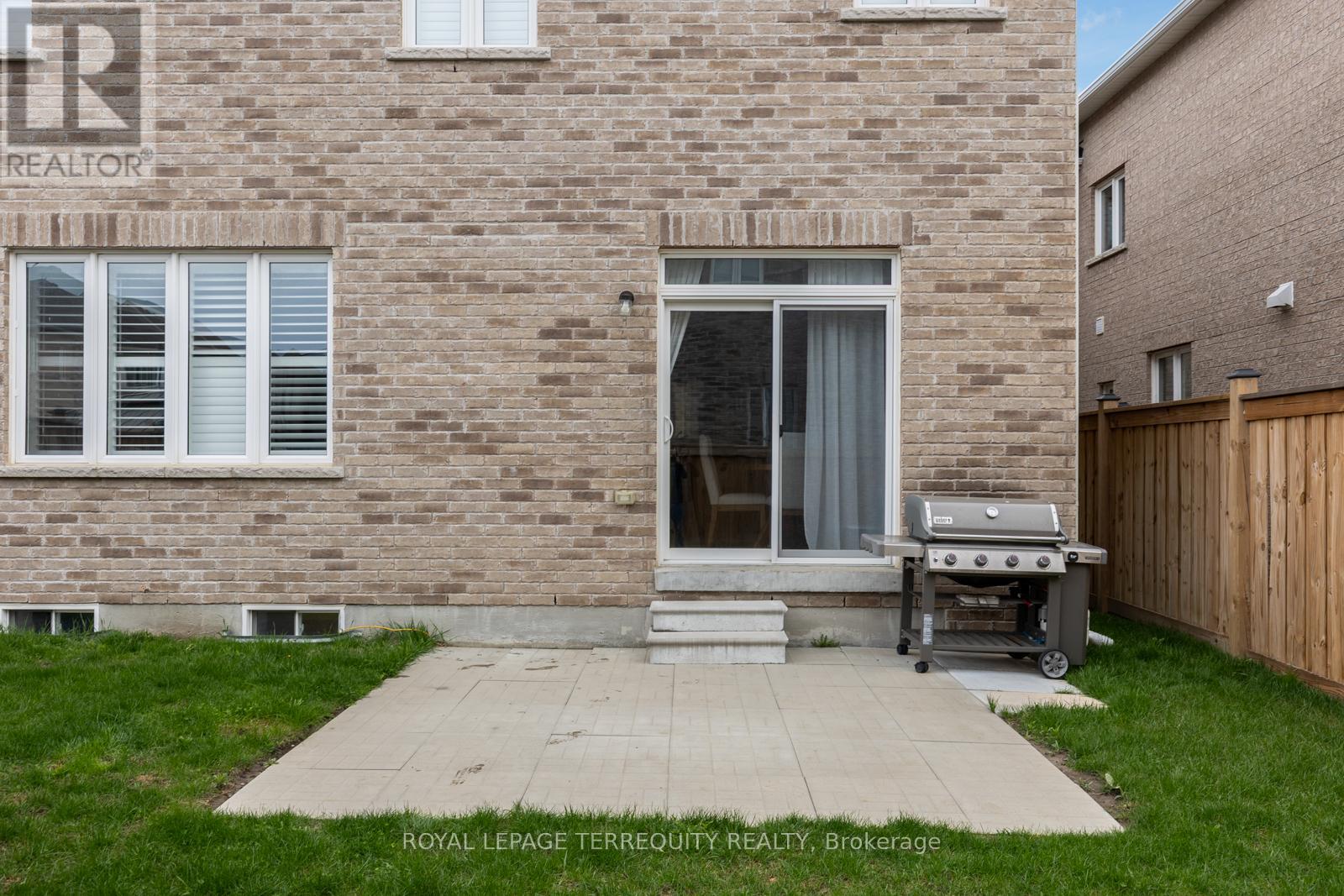 215 RONALD HOOPER AVENUE - 45