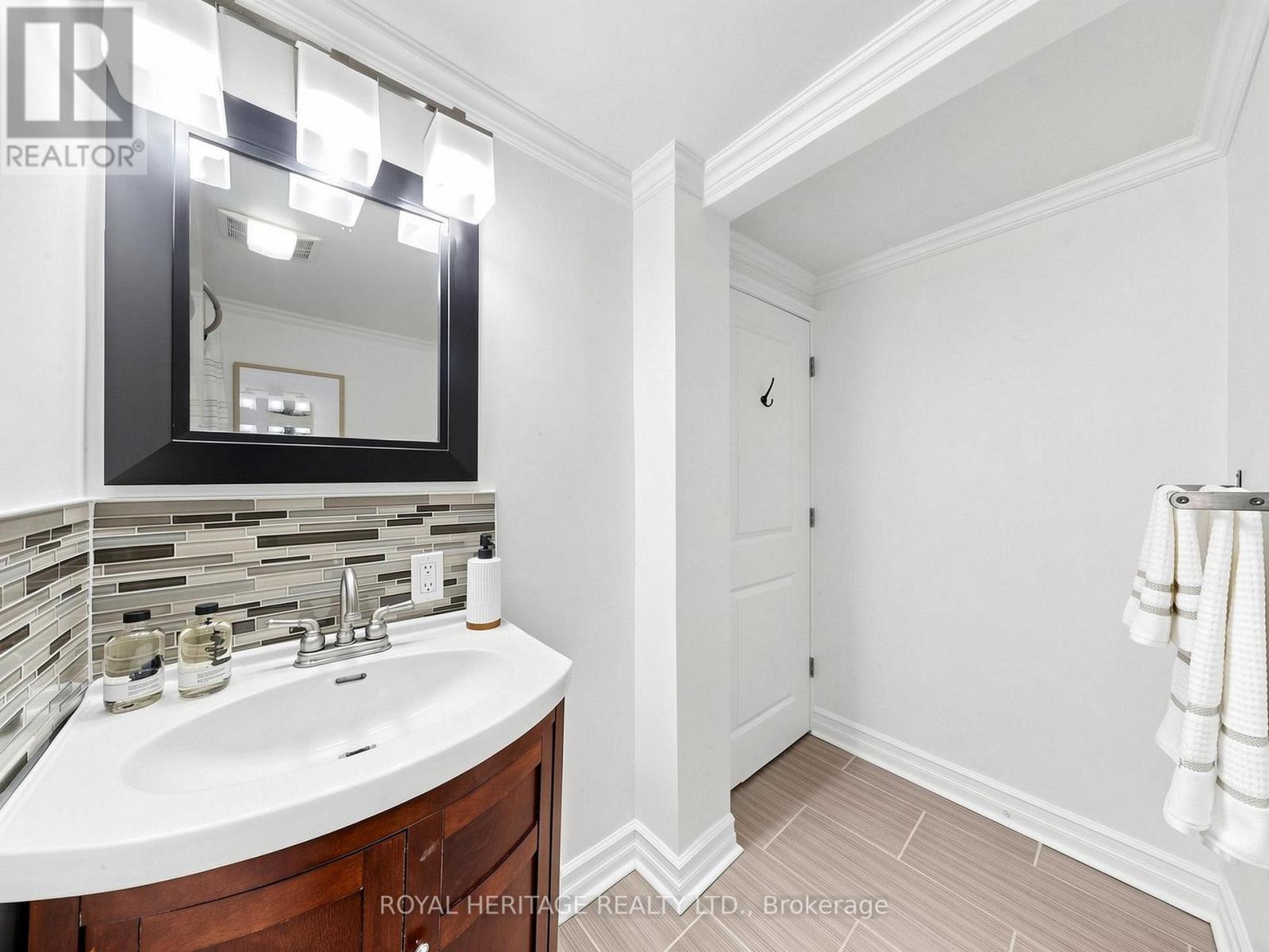 97 SCUGOG STREET - 39