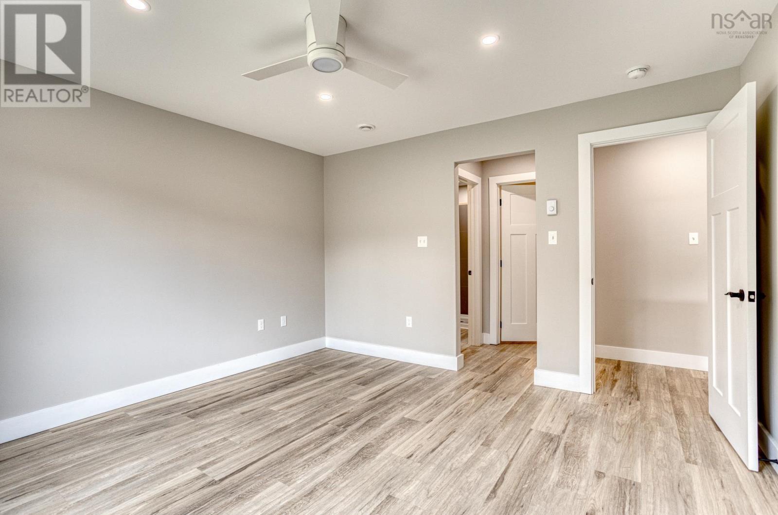 570 Myra Road - 33