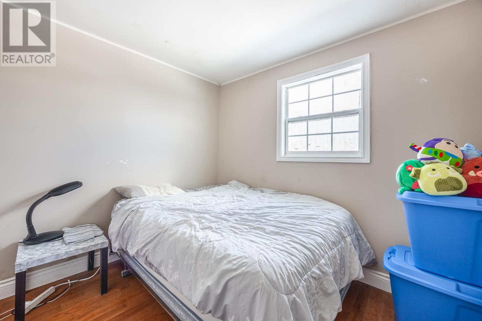 82 Cameron AVE - 13