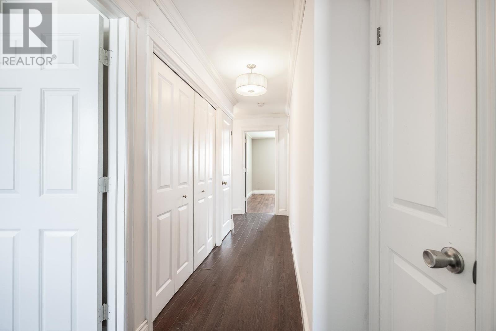82 Cameron AVE - 10
