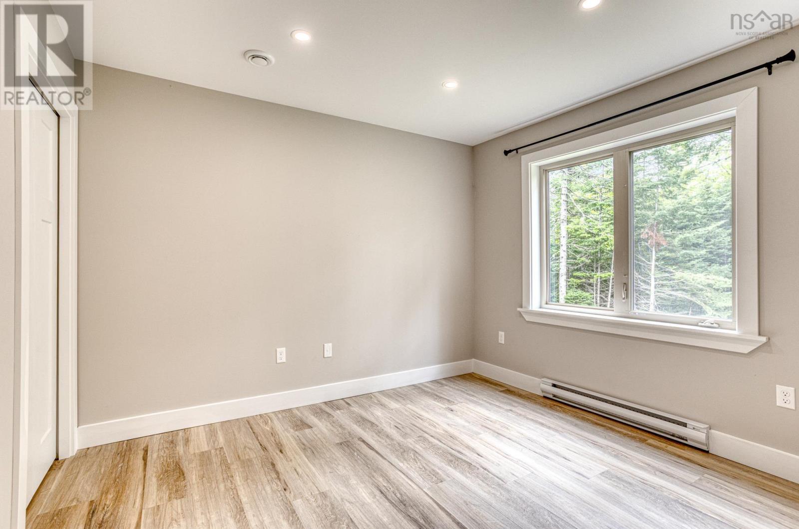 570 Myra Road - 42