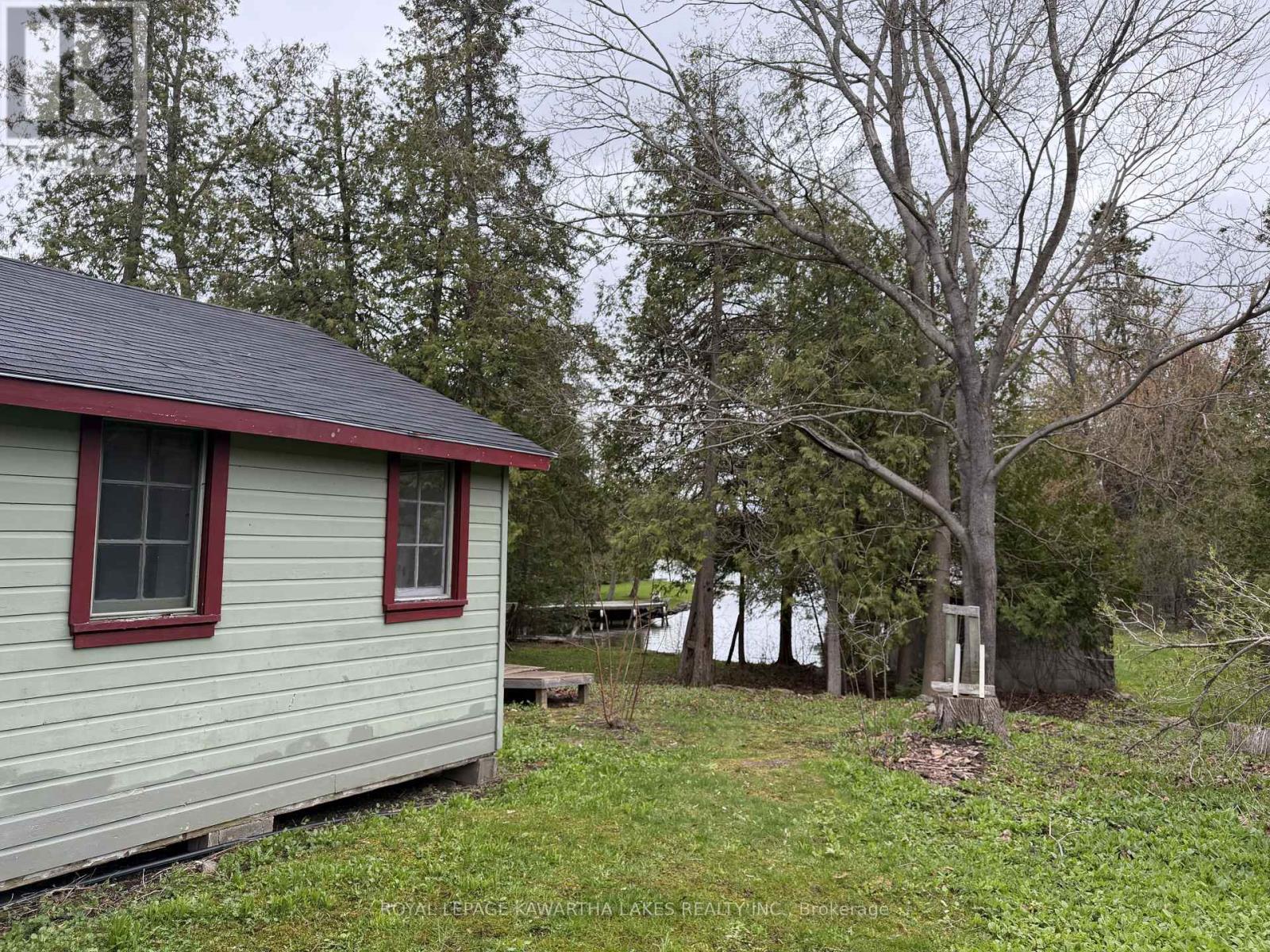 8 STURGEON GLEN ROAD - 15
