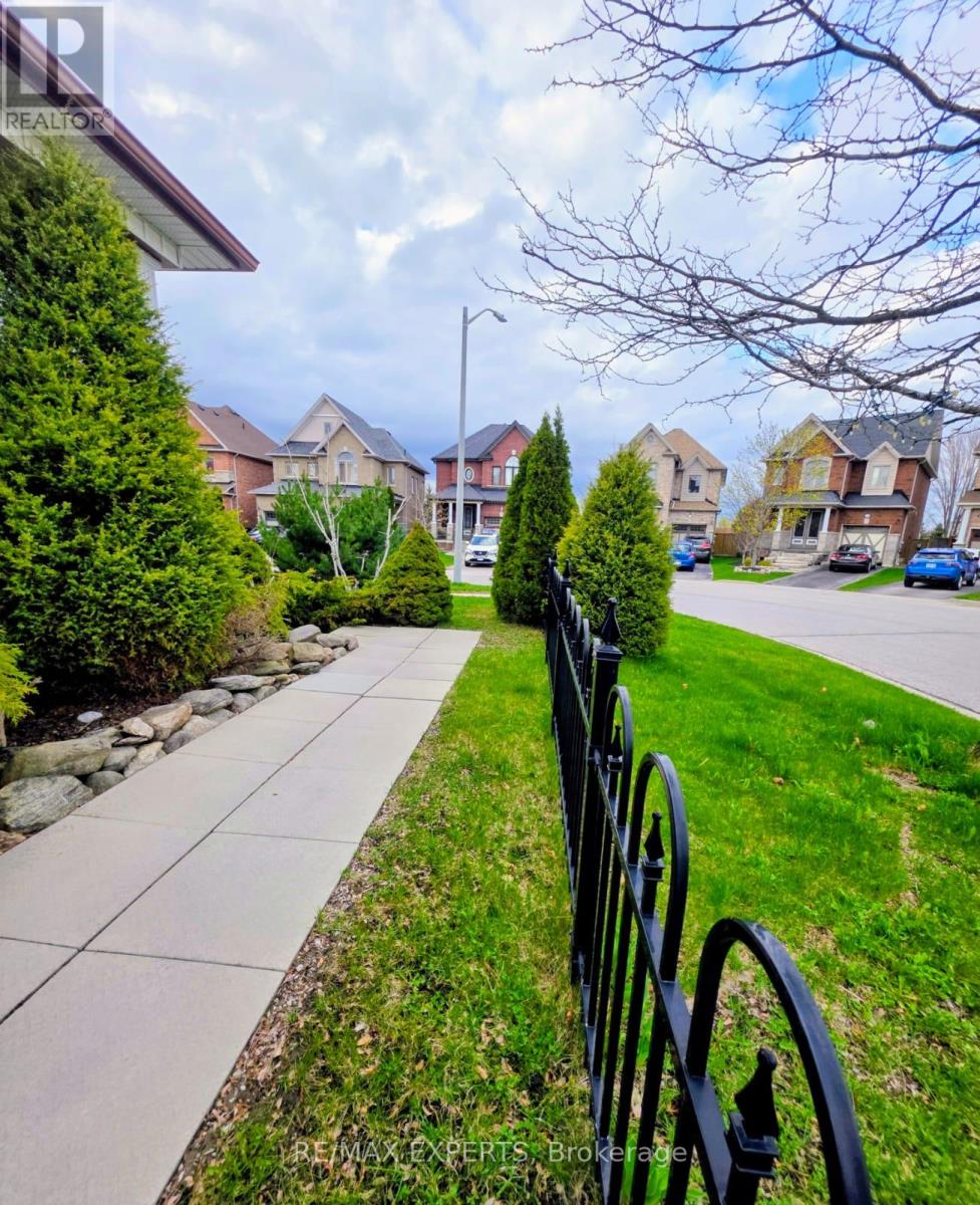 39 MORRISON AVENUE - 12