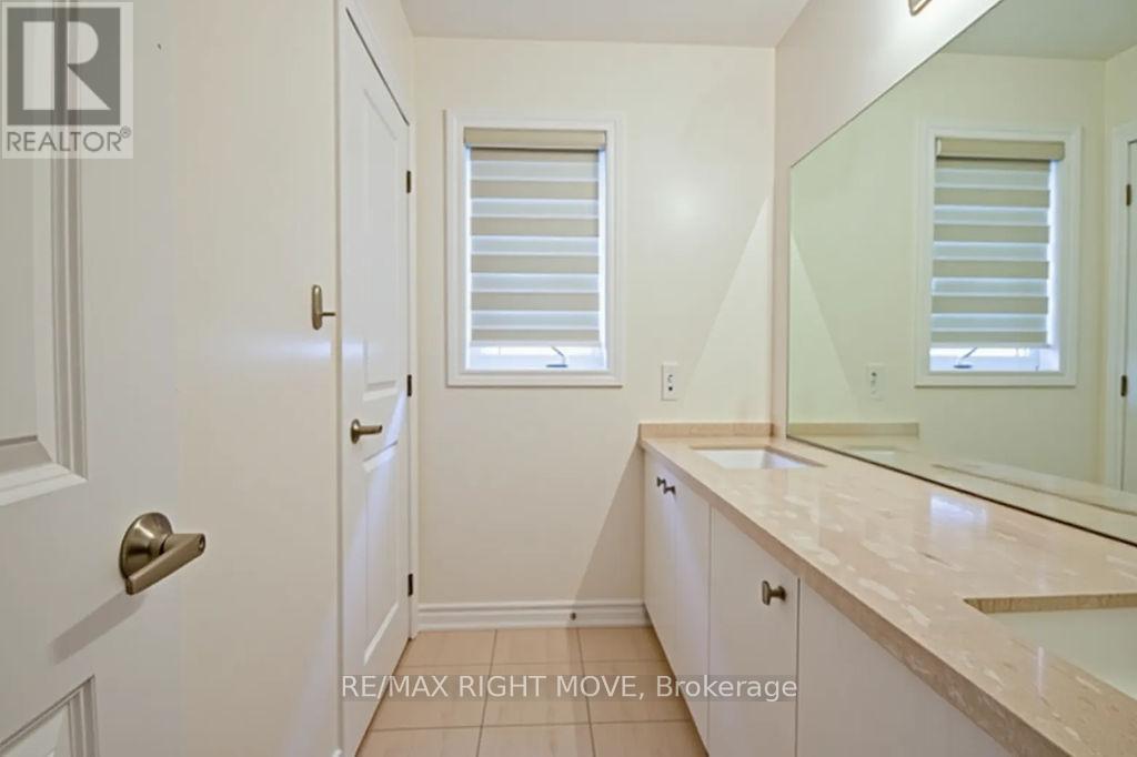 90 ATLANTIS DRIVE - 18