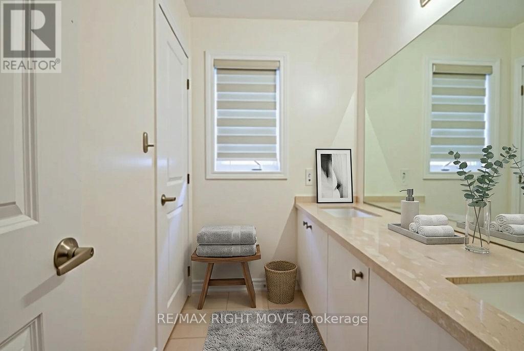 90 ATLANTIS DRIVE - 19
