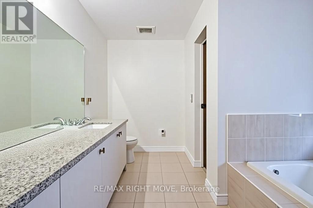 90 ATLANTIS DRIVE - 20