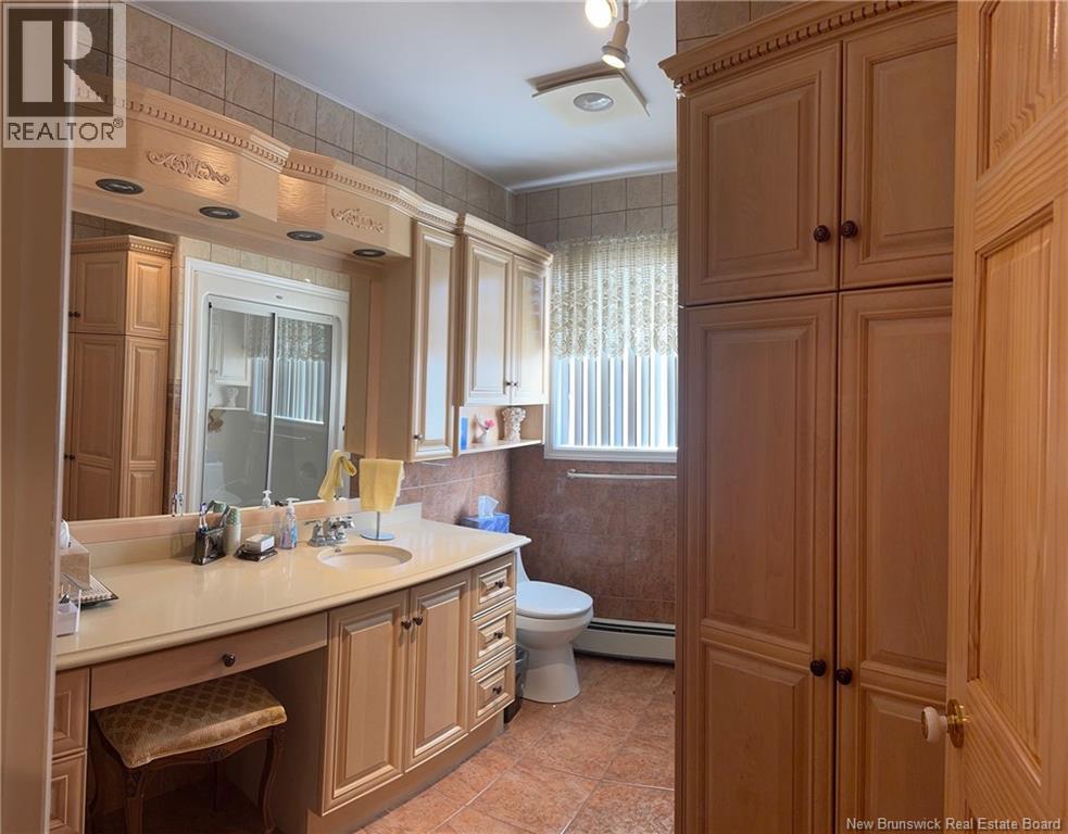 64 Fairview Street - 19