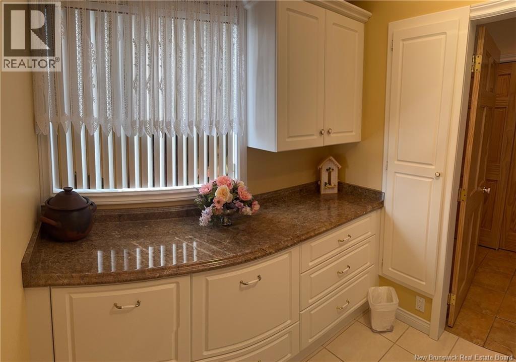 64 Fairview Street - 17