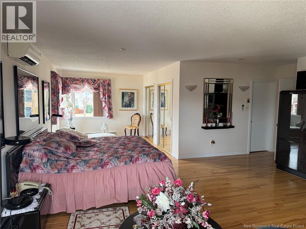 64 Fairview Street - 26