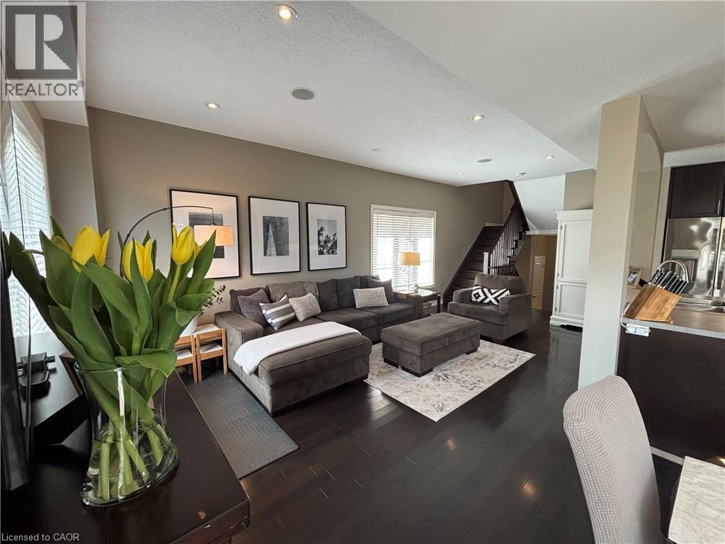 45 CANDLEWOOD Court, Stoney Creek, Ontario, L8J0C4 — Photo 10