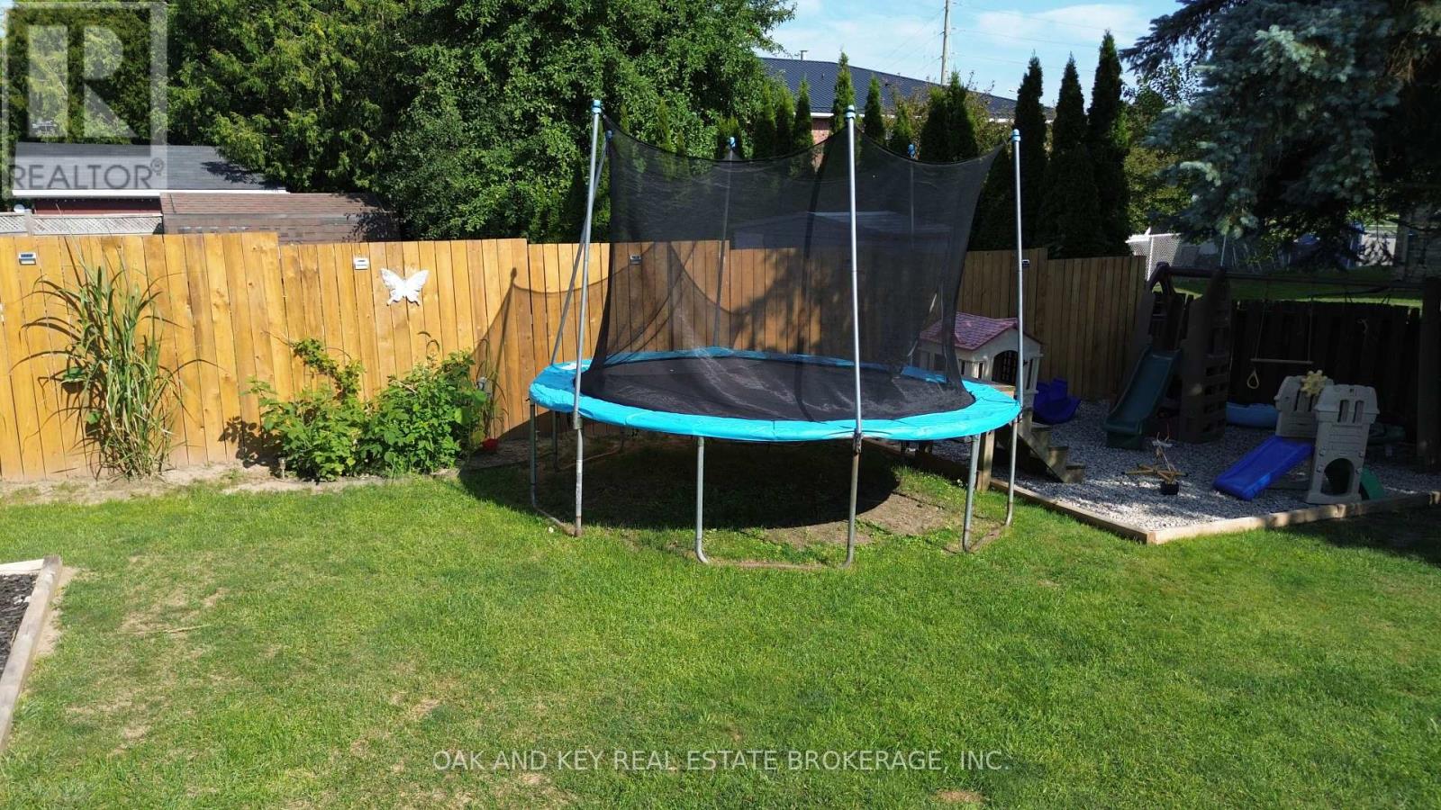 26 SINCLAIR AVENUE - 47