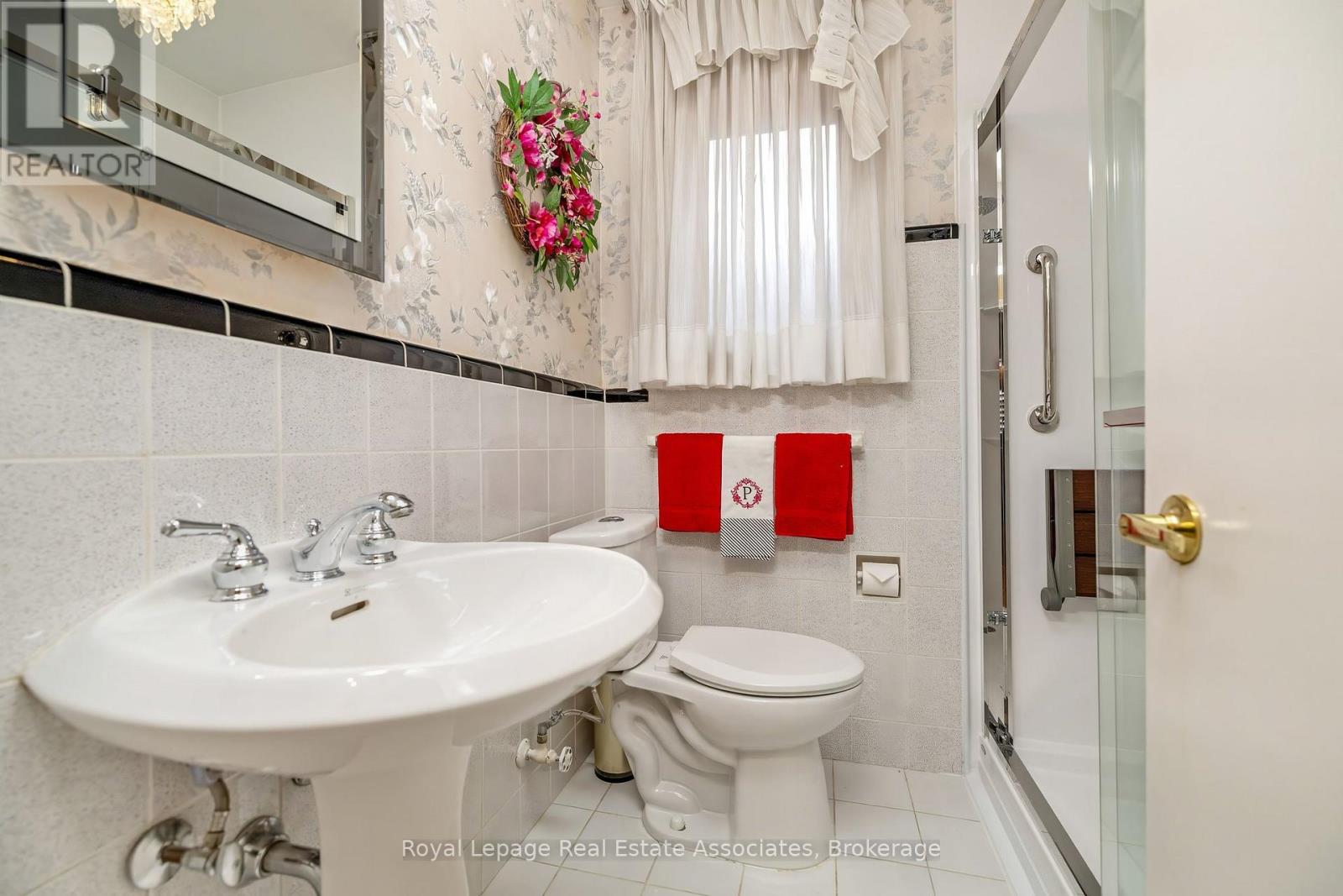 293 THIRTIETH STREET - 20