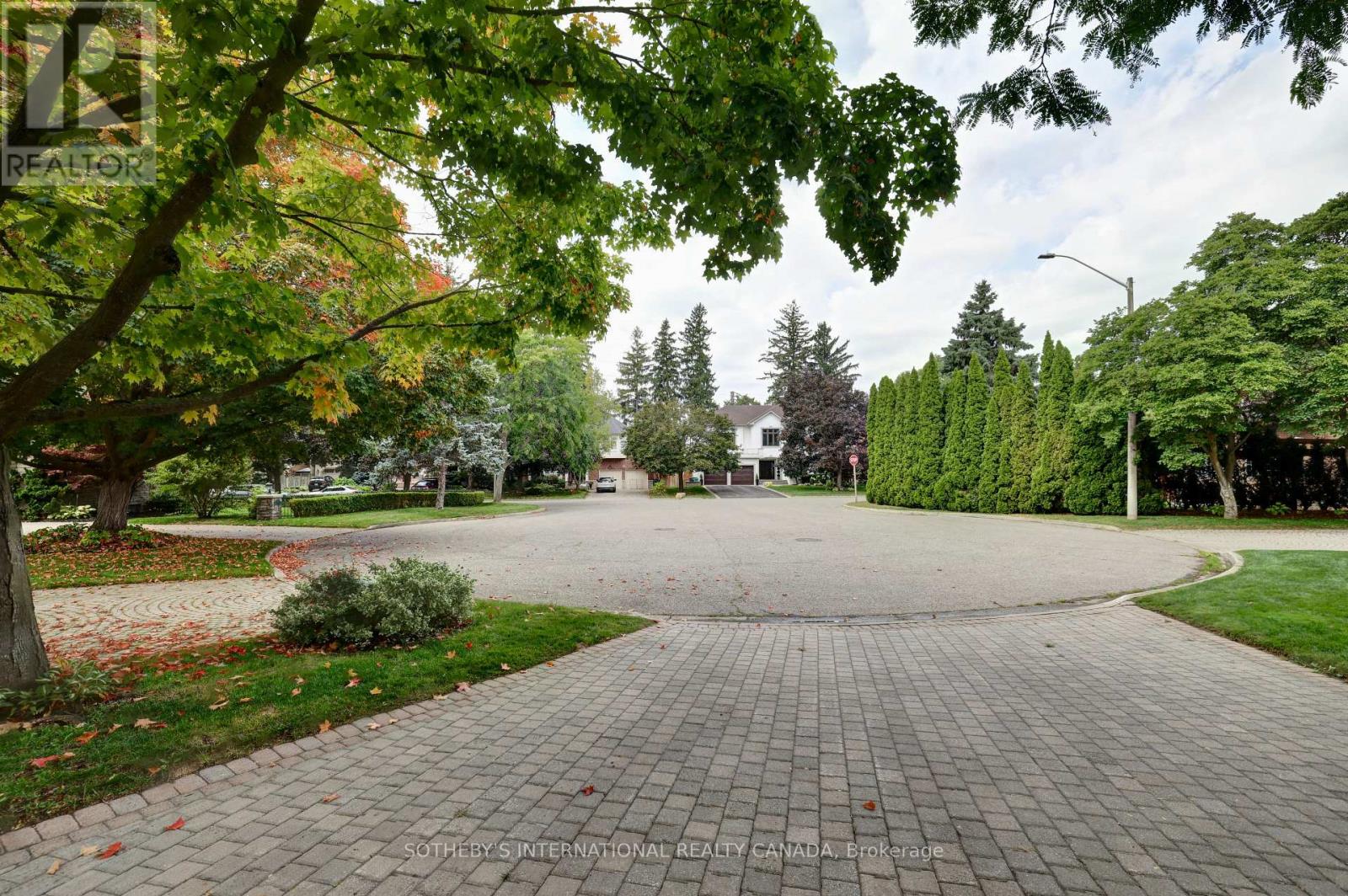 1379 MEADOW GREEN COURT - 44