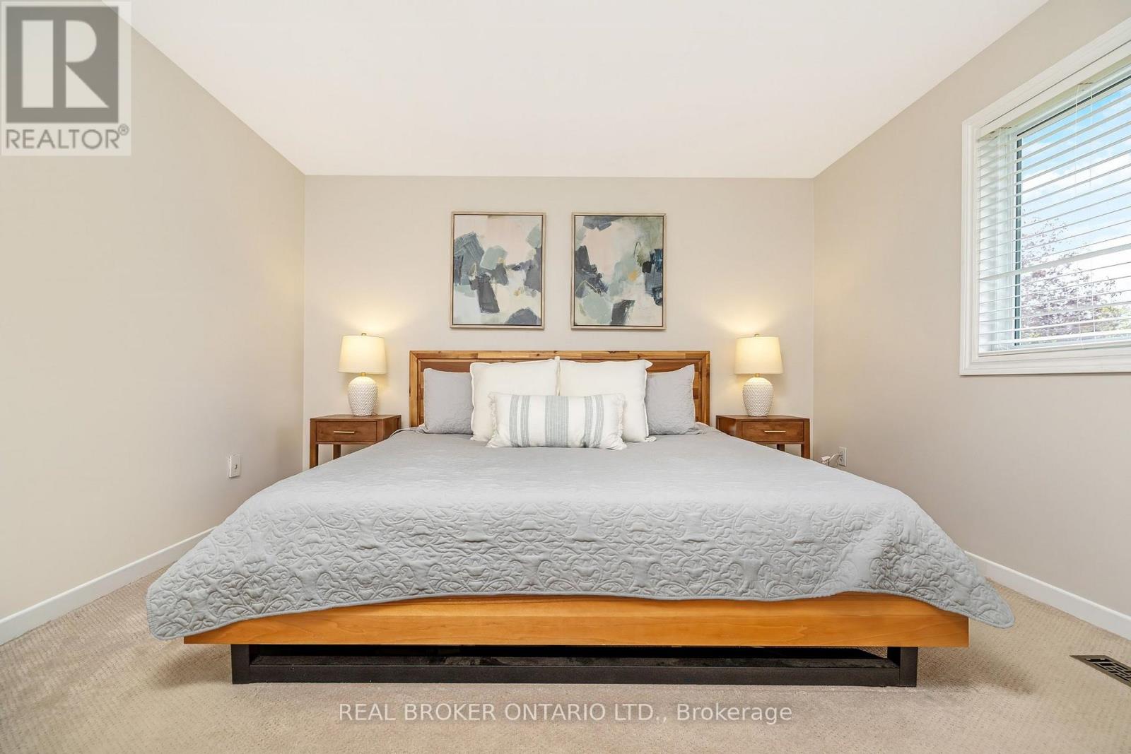 752 MACKENZIE DRIVE - 19