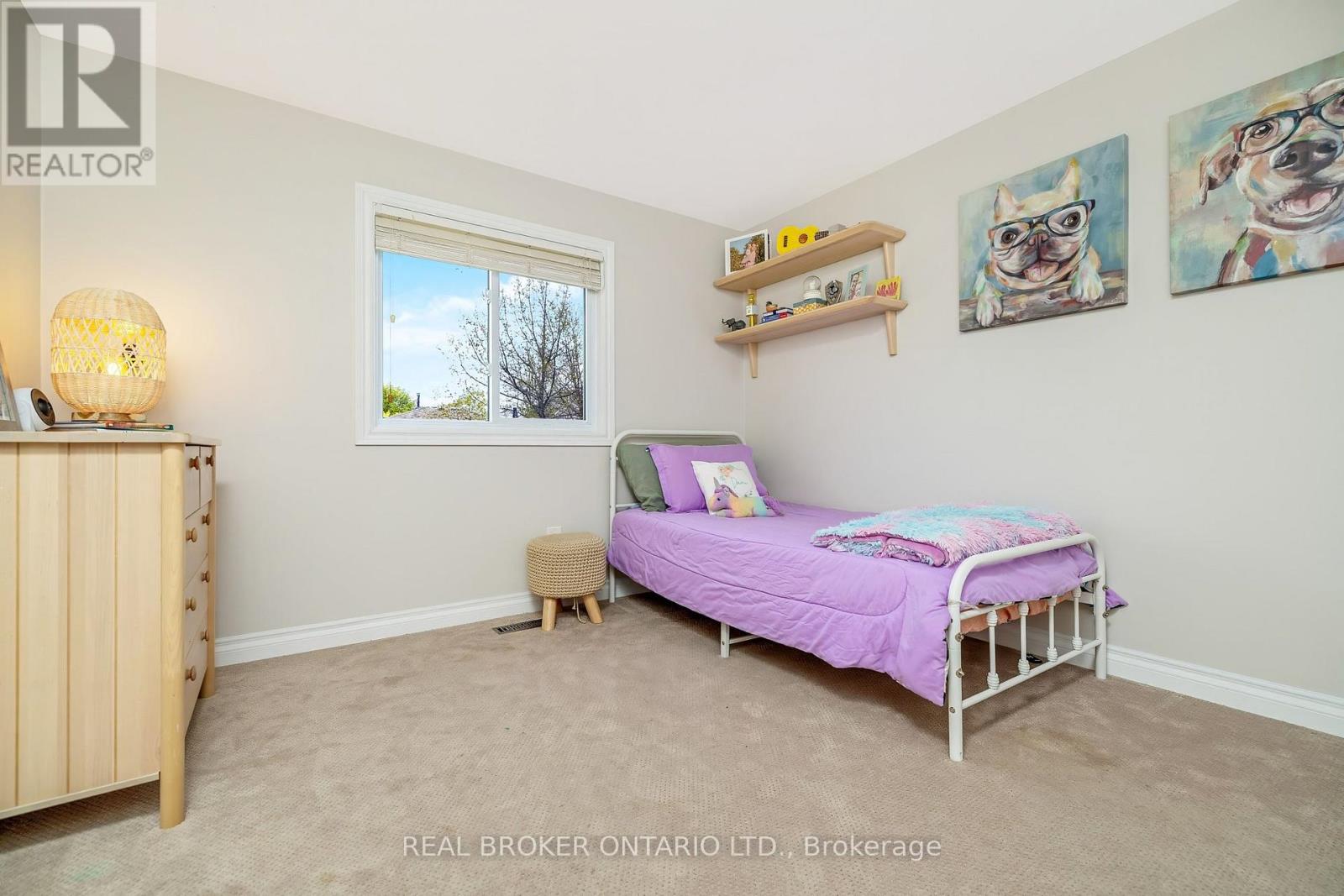 752 MACKENZIE DRIVE - 23