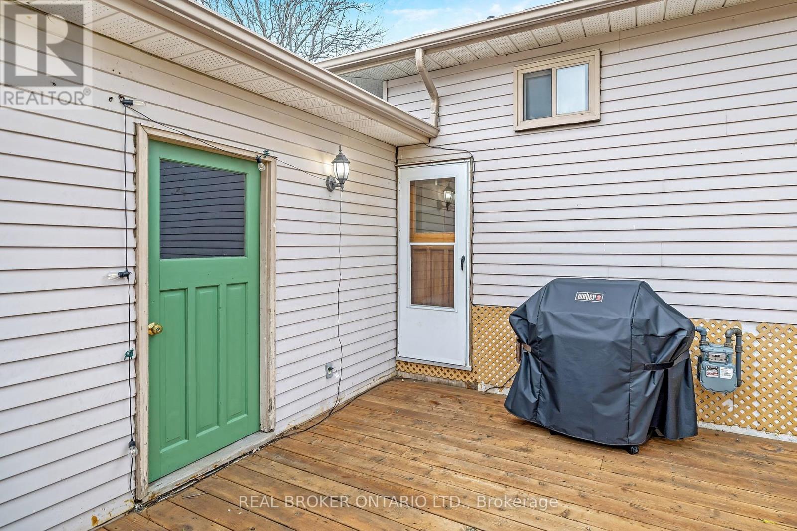 752 MACKENZIE DRIVE - 37