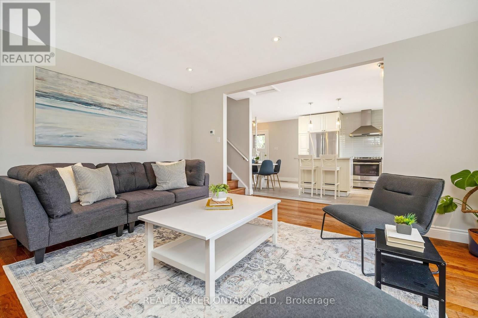 752 MACKENZIE DRIVE - 9
