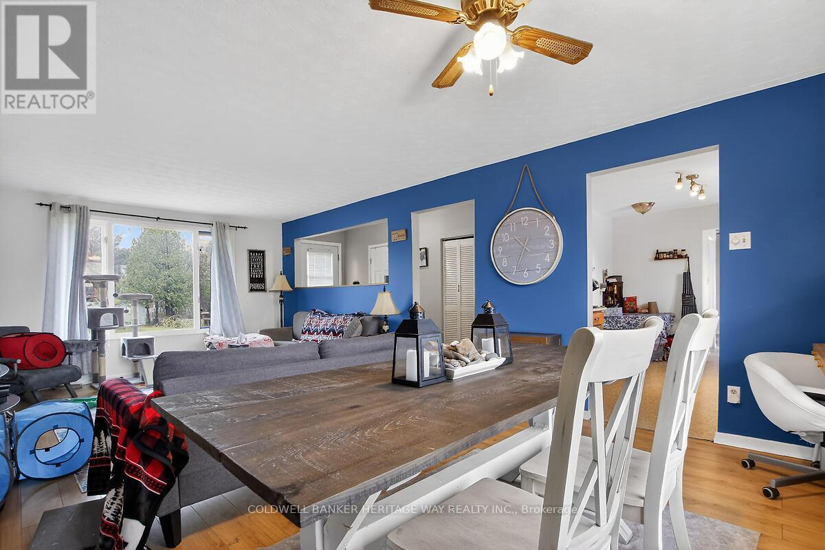 106 MUNRO LANE - 11