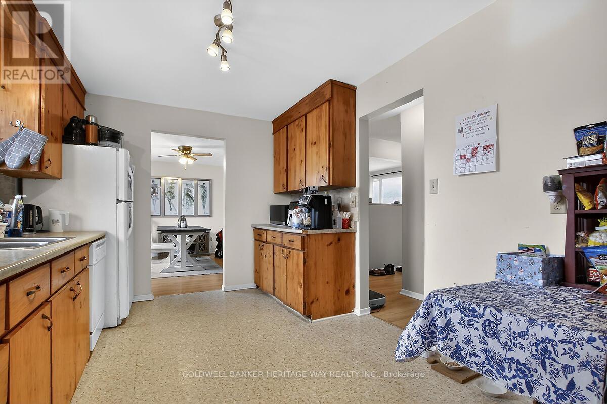 106 MUNRO LANE - 14