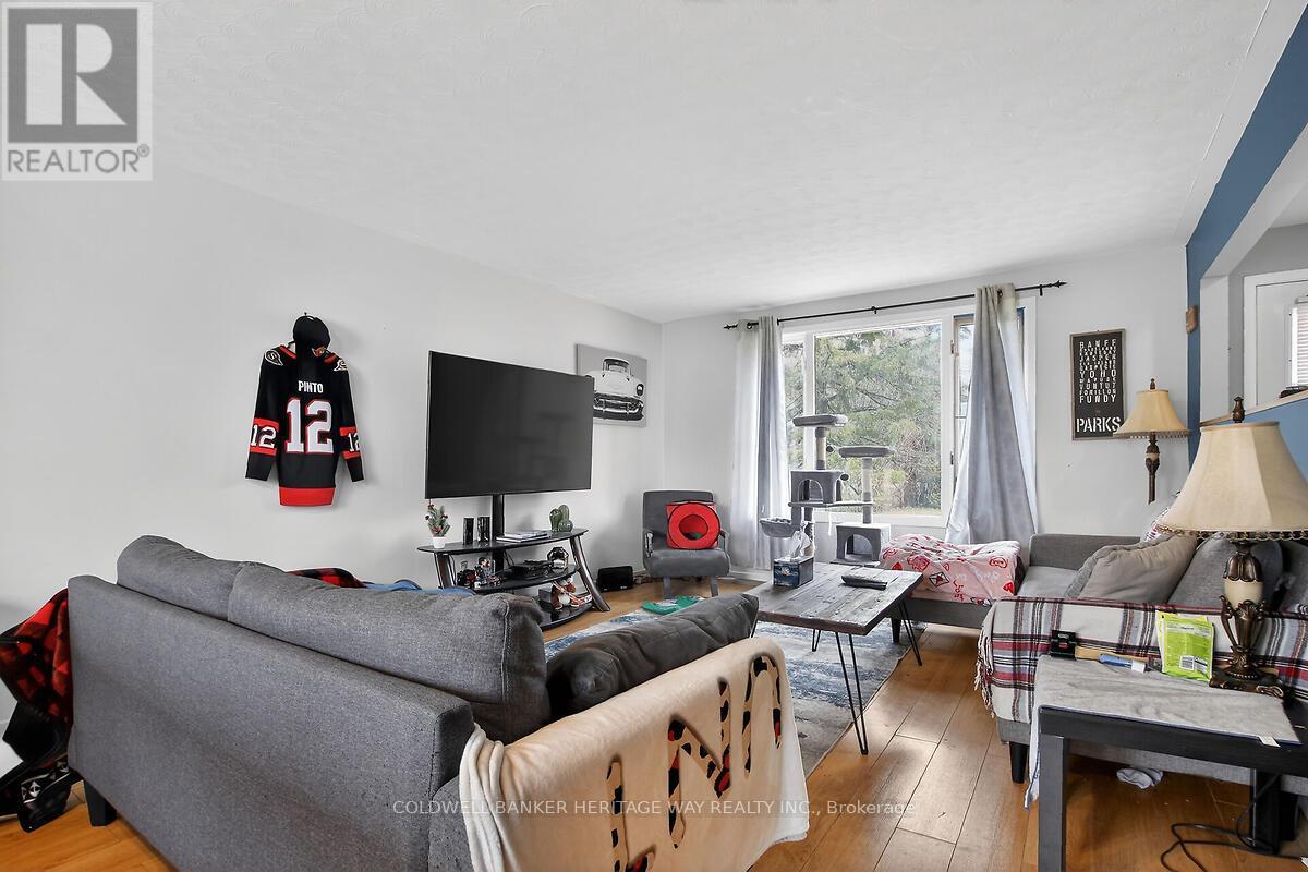 106 MUNRO LANE - 5