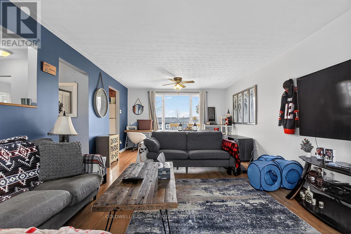 106 MUNRO LANE - 8