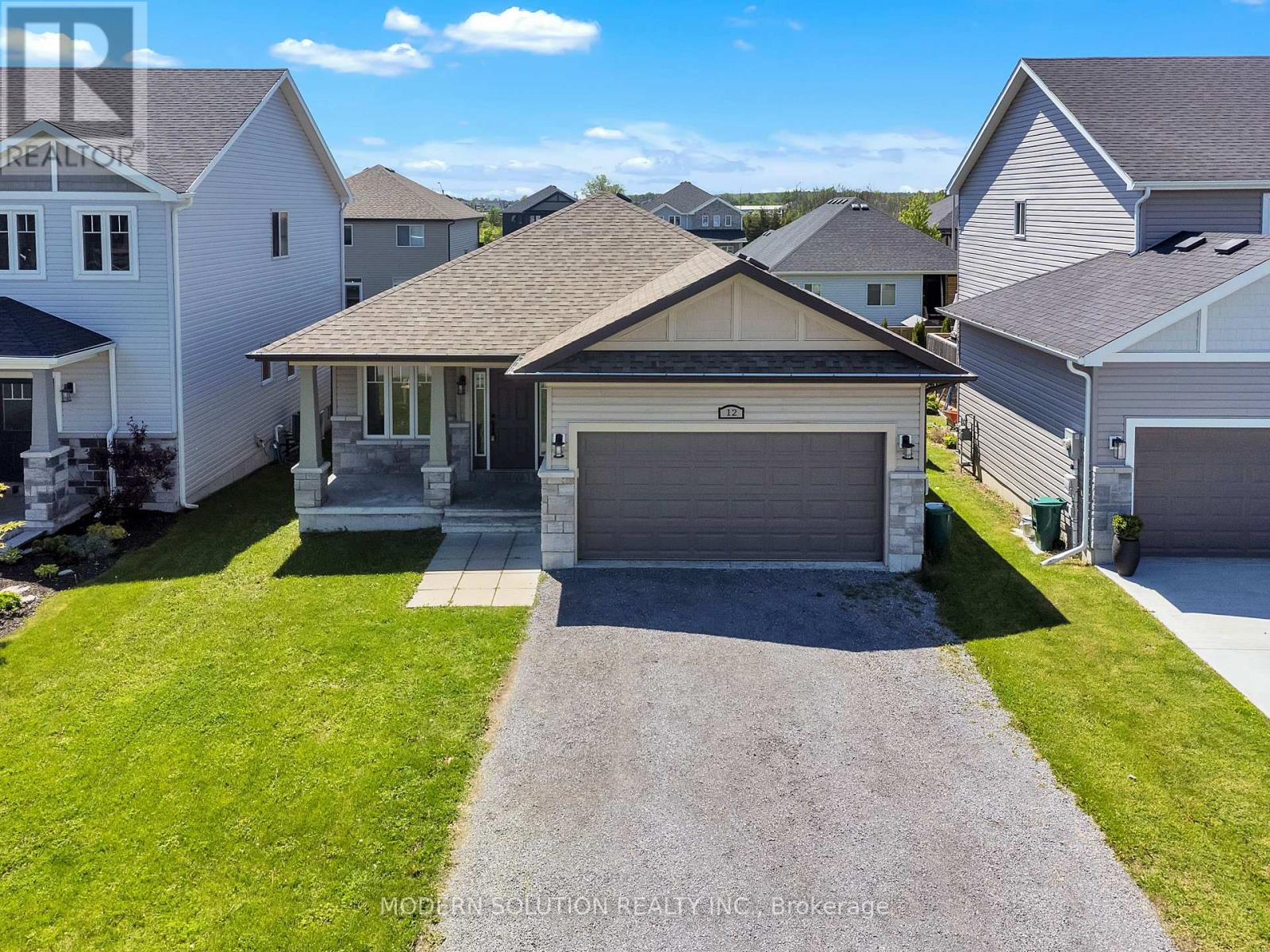 12 CYPRESS DRIVE - 36