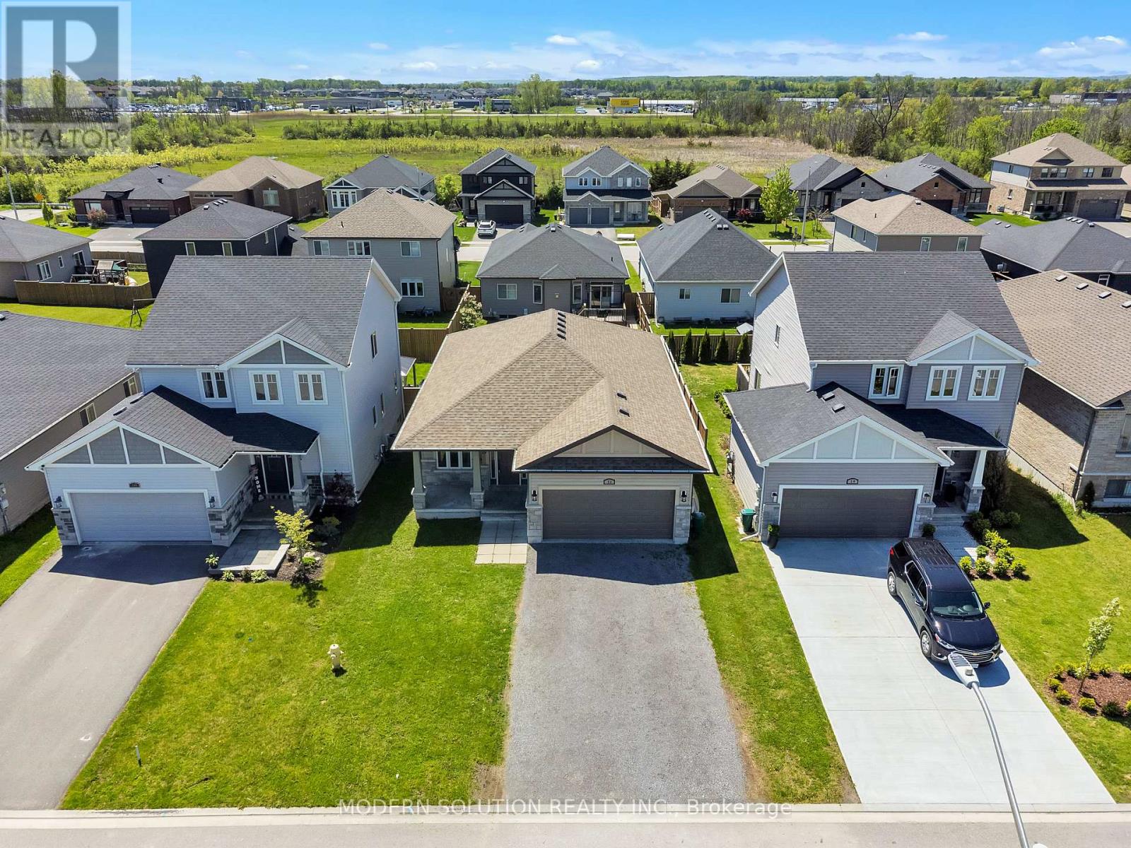 12 CYPRESS DRIVE - 37