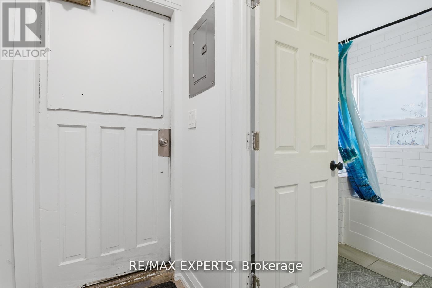 5459 ONTARIO AVENUE - 14