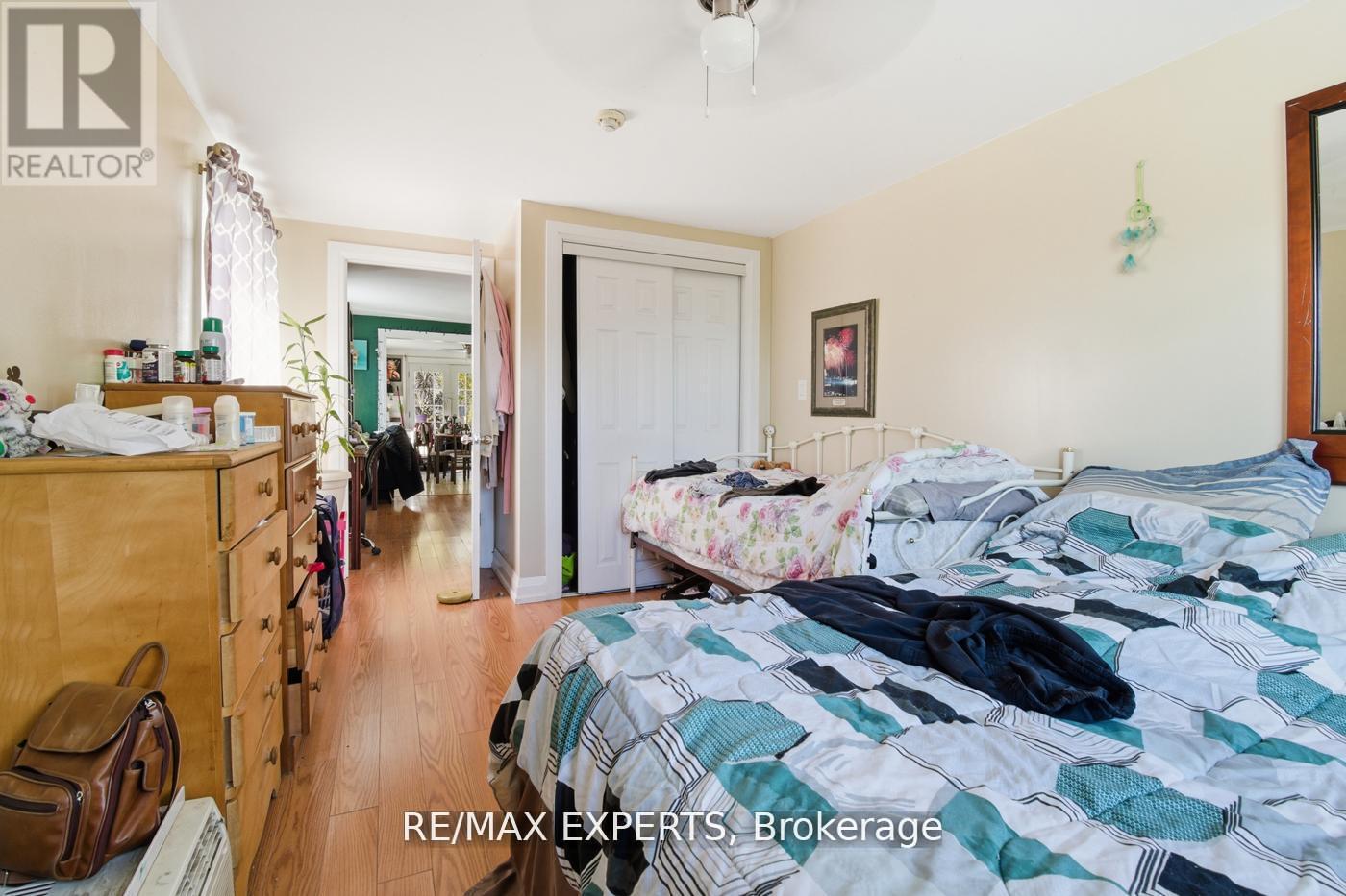 5459 ONTARIO AVENUE - 21