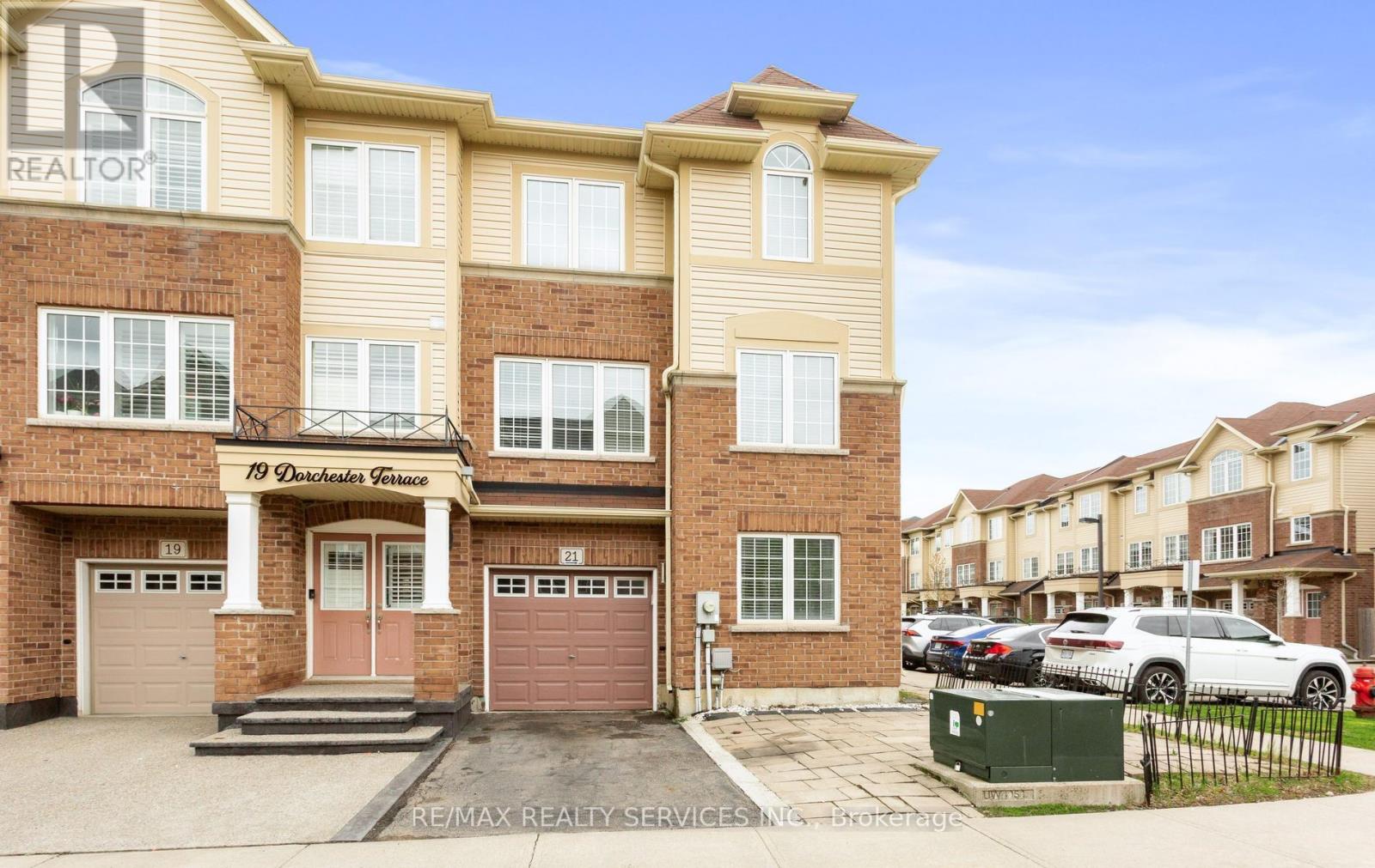 21 DORCHESTER TERRACE - 1