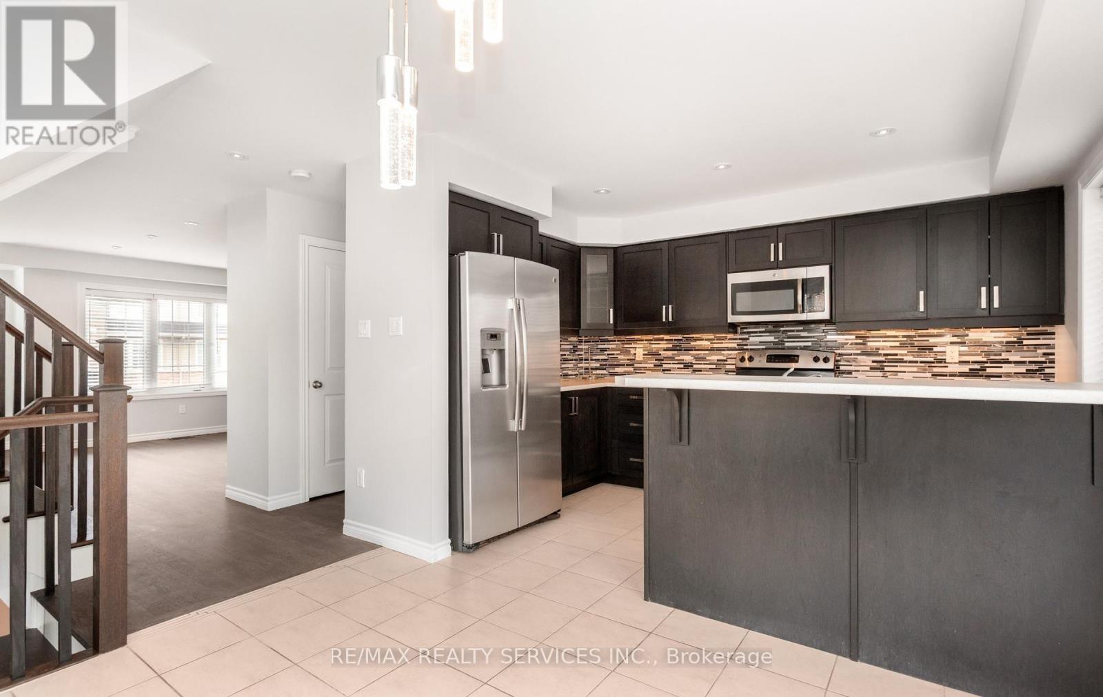 21 DORCHESTER TERRACE - 18