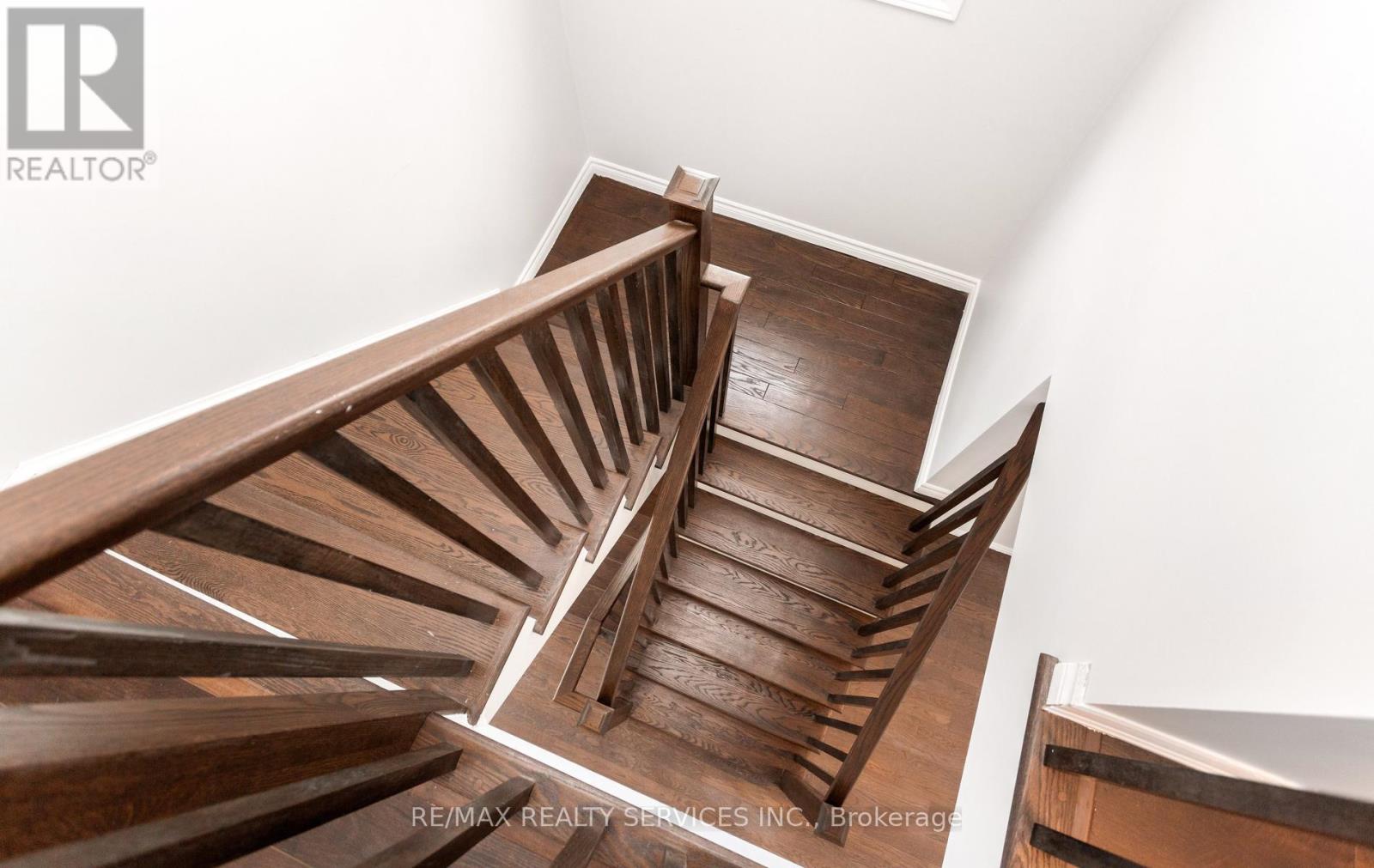 21 DORCHESTER TERRACE - 26