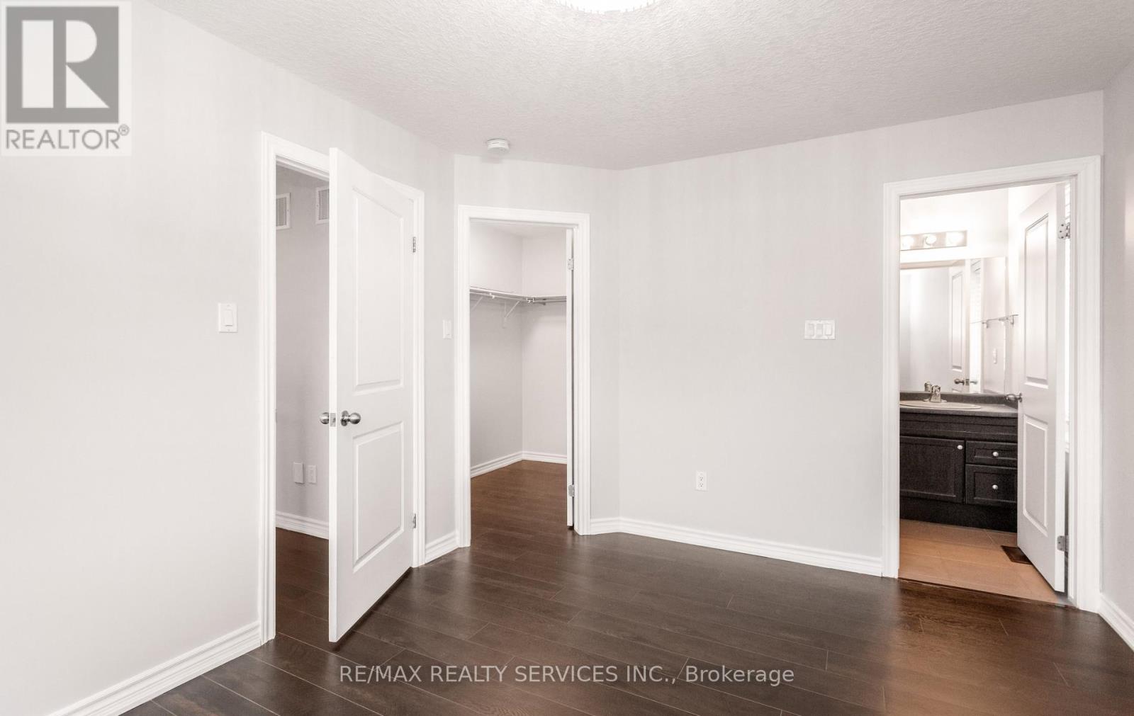 21 DORCHESTER TERRACE - 32