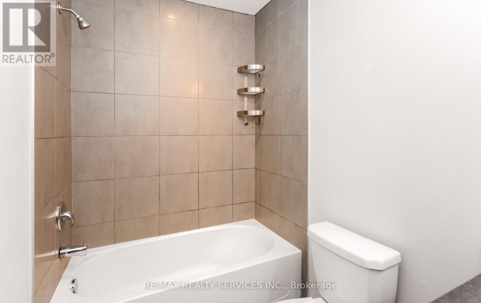 21 DORCHESTER TERRACE - 35