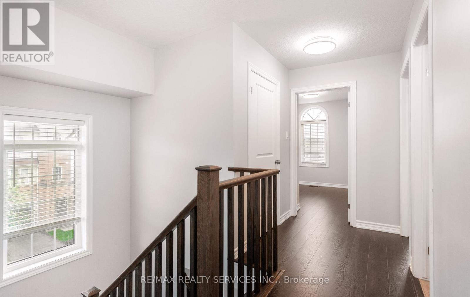 21 DORCHESTER TERRACE - 37
