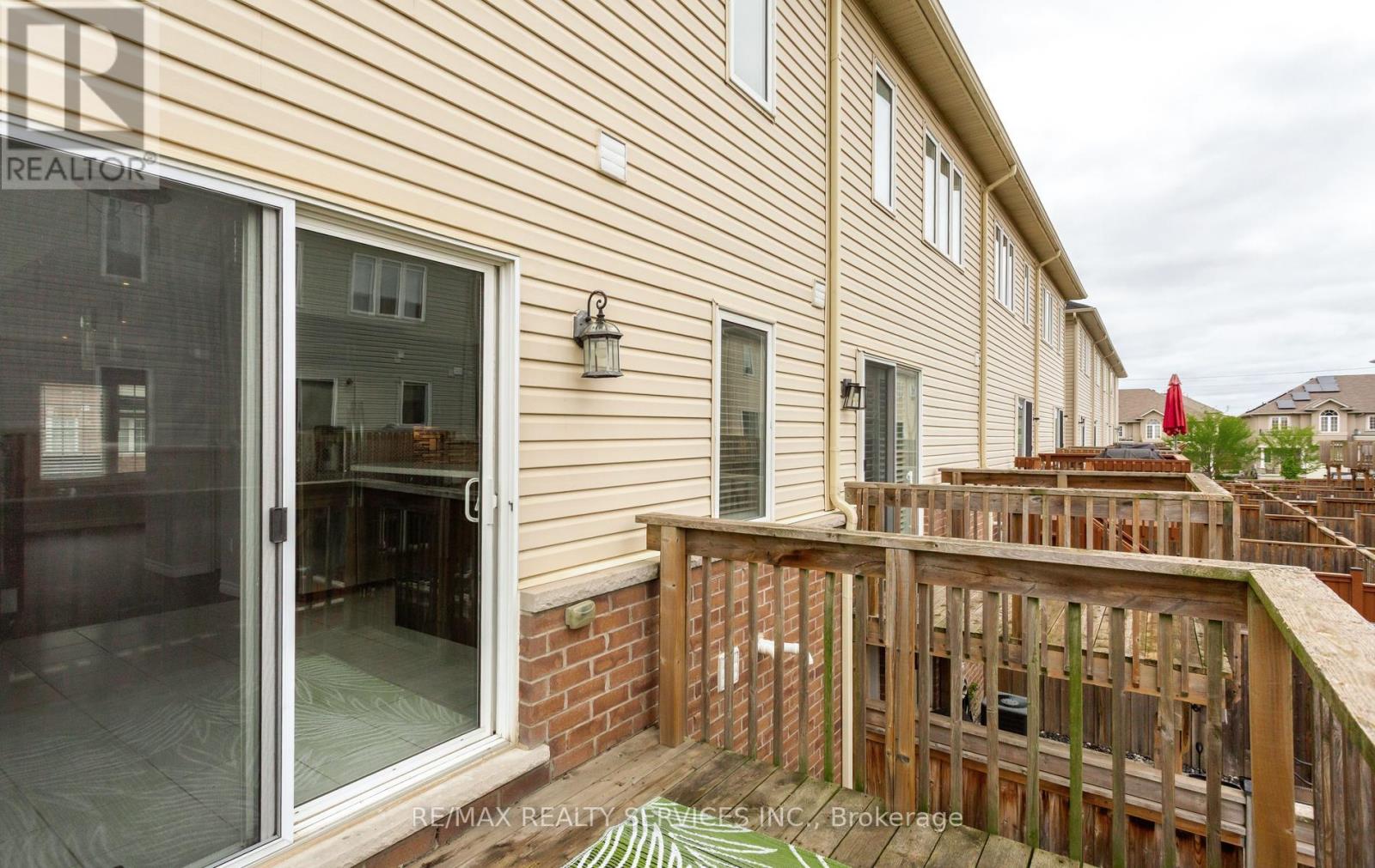 21 DORCHESTER TERRACE - 45
