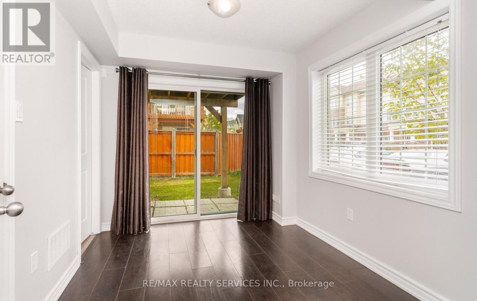 21 DORCHESTER TERRACE - 7