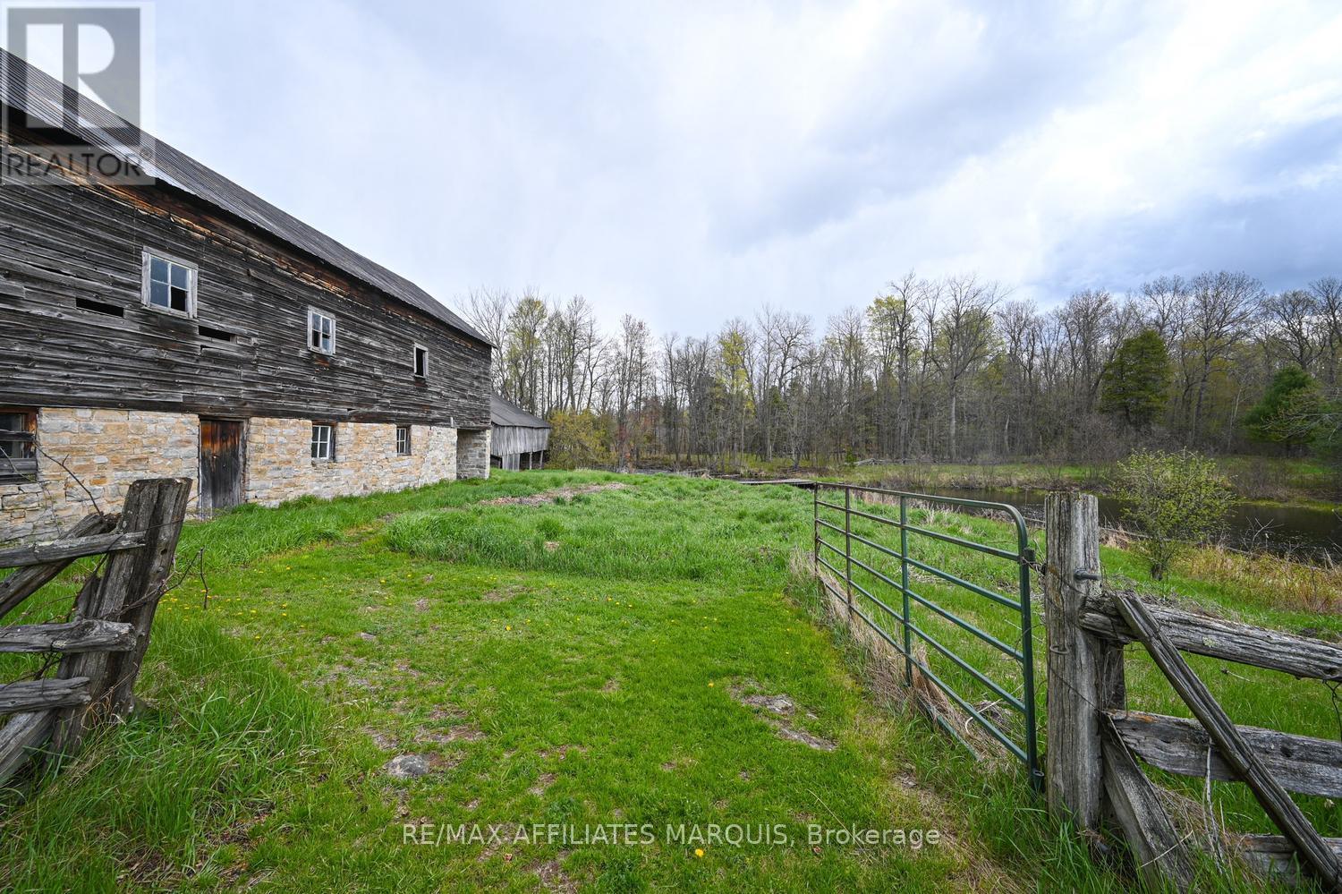 919 UPPER SCOTCH LINE ROAD - 41