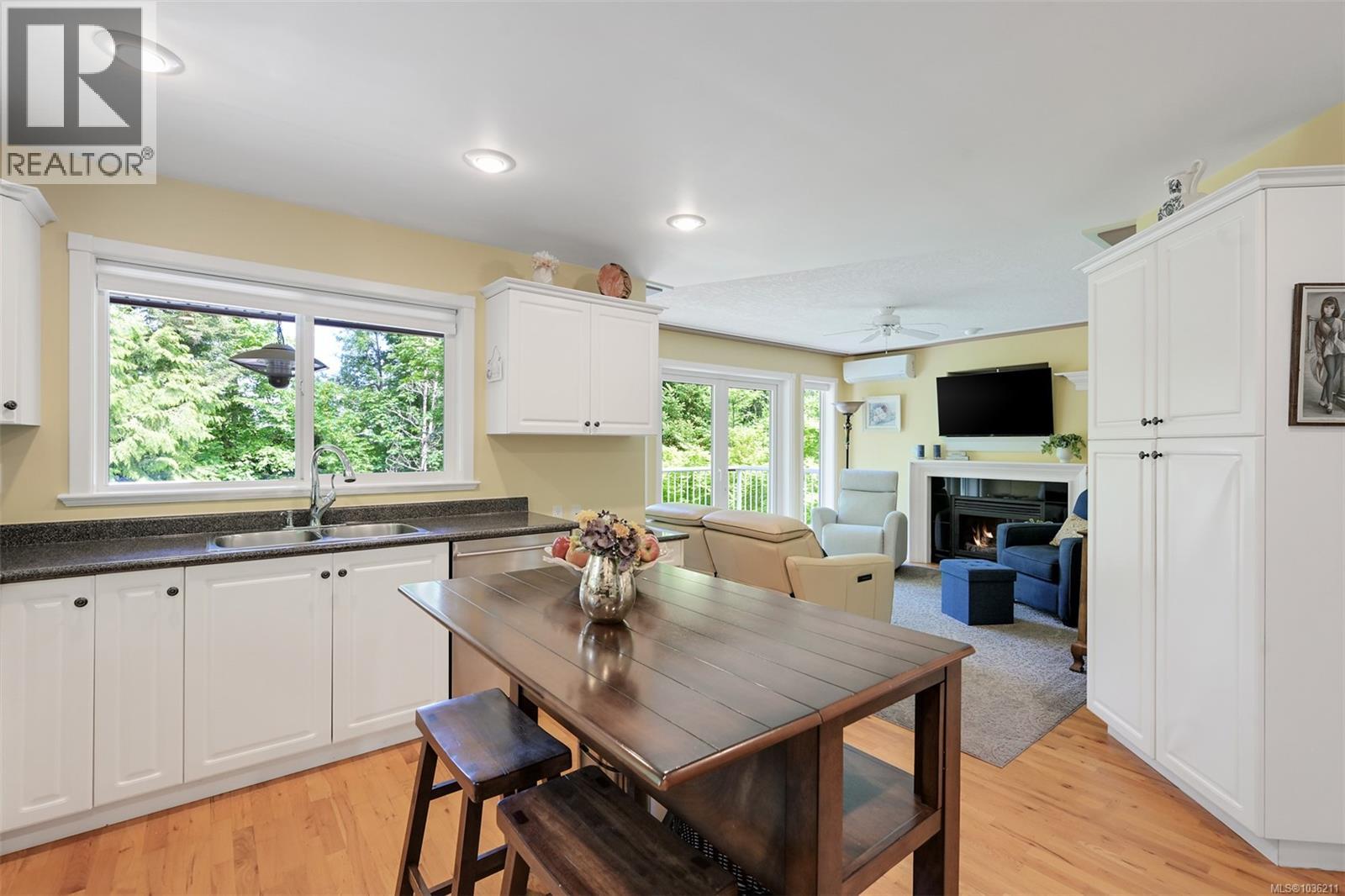 1143 Fern Ridge Dr - 30