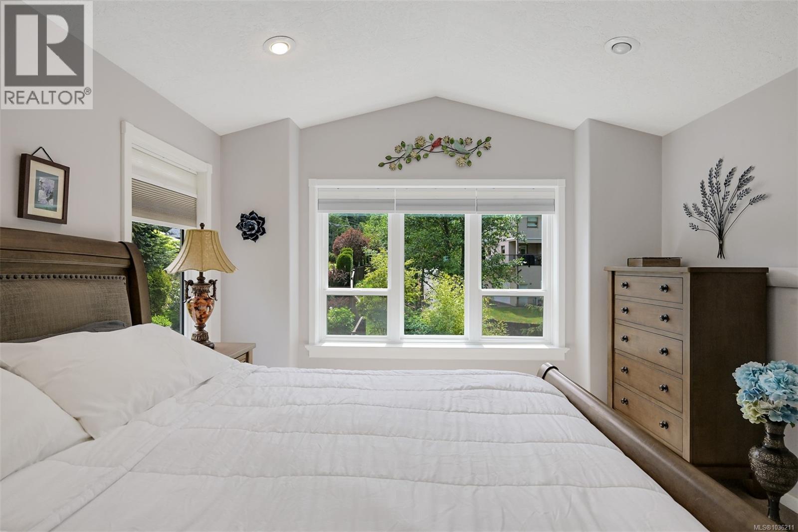 1143 Fern Ridge Dr - 35