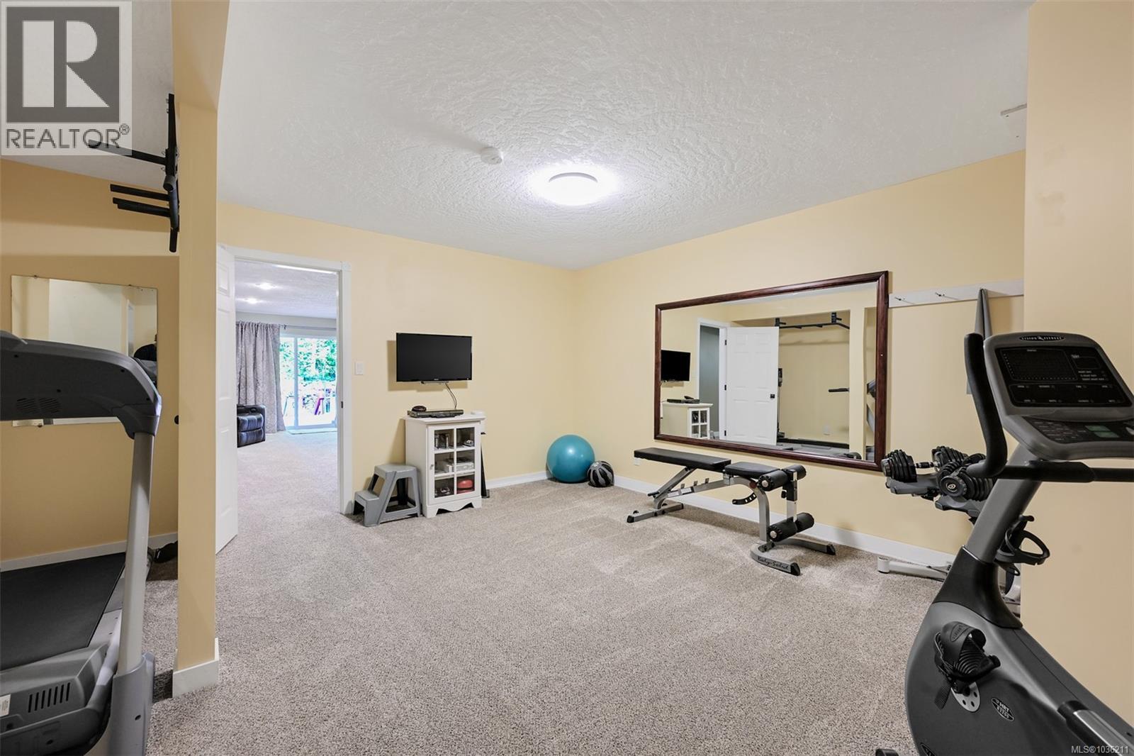 1143 Fern Ridge Dr - 54