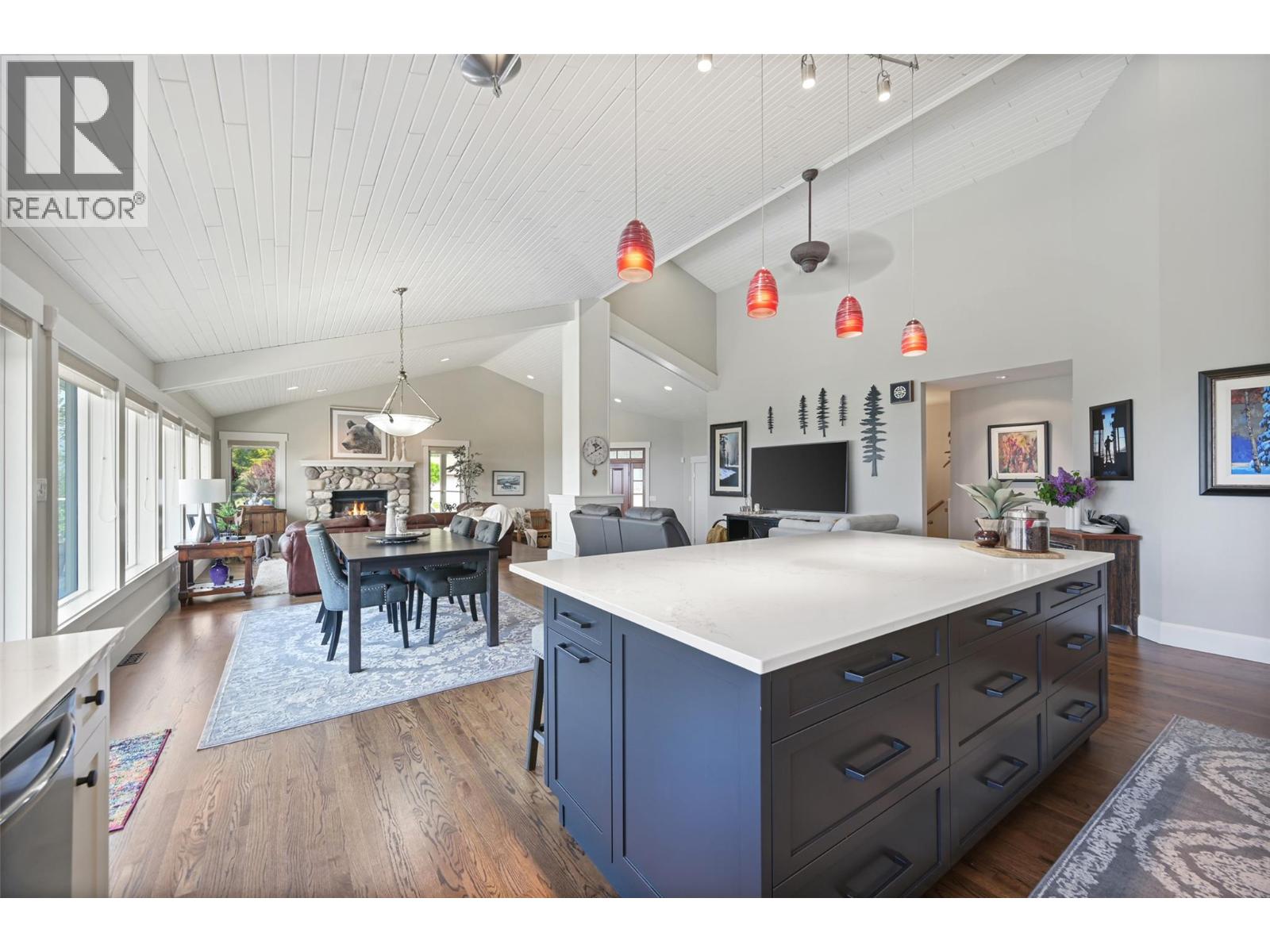 9520 Juniper Heights Road, Invermere