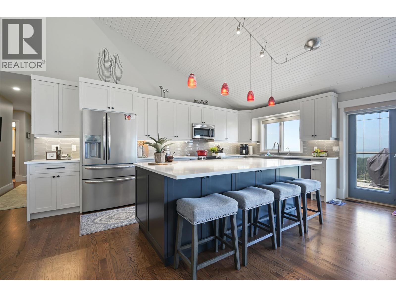 9520 Juniper Heights Road, Invermere