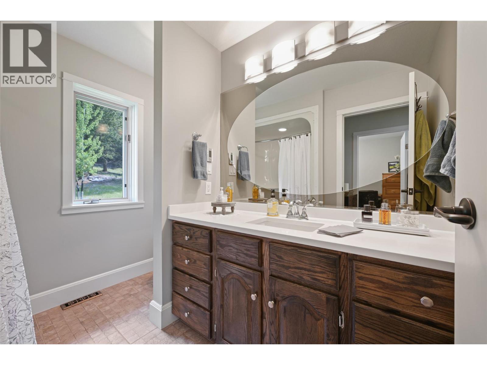 9520 Juniper Heights Road, Invermere