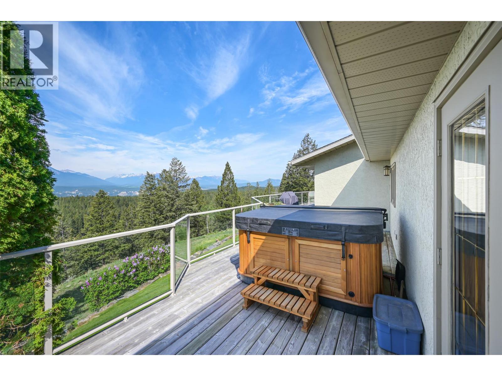 9520 Juniper Heights Road, Invermere