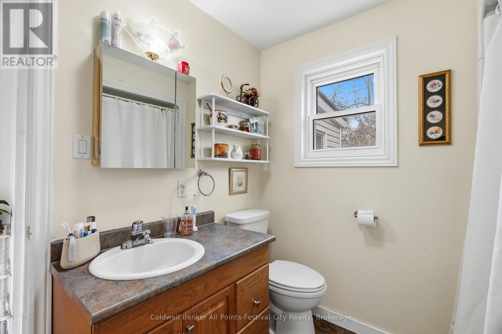 13 RAVINE PARK ROAD S - 26