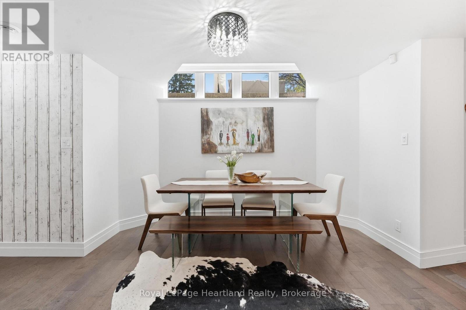 #100 5 COBOURG STREET - 16