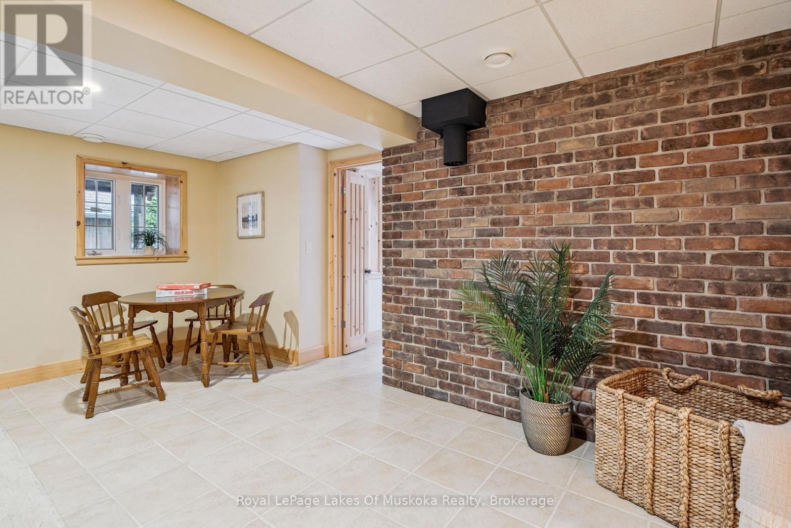 4291 KAWAGAMA LAKE ROAD - 23